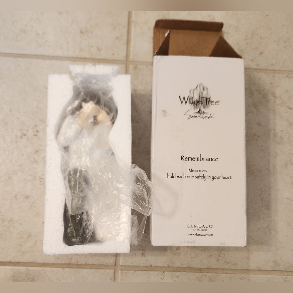 Willow Tree Dendaco Susan Lordi‎ Promises Figurine #Y